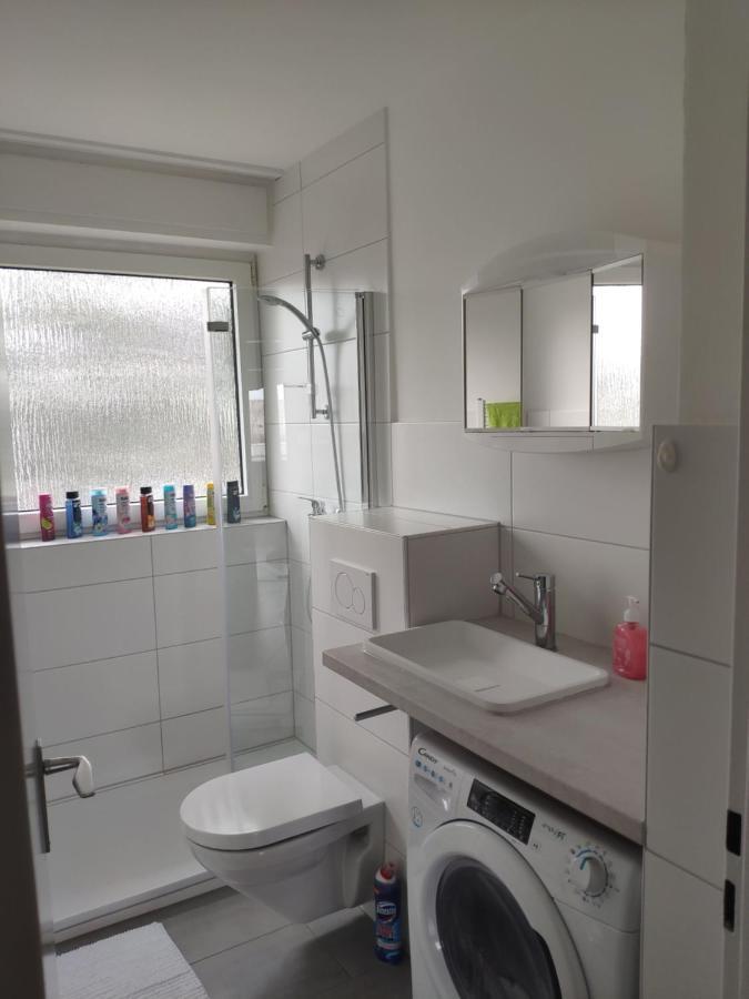 Gemuetliche Wohnung "Charly" Zum Wohlfuehlen Zu Allem Gut Angebunden パーダーボルン エクステリア 写真