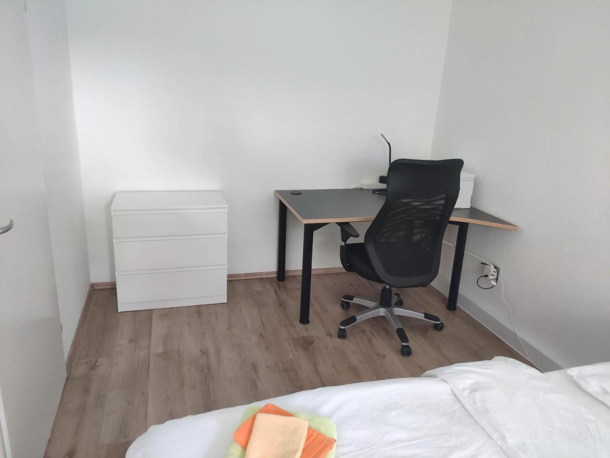 Gemuetliche Wohnung "Charly" Zum Wohlfuehlen Zu Allem Gut Angebunden パーダーボルン エクステリア 写真